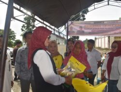 Wabup Herny Buka Kegiatan Gerakan Pangan Murah